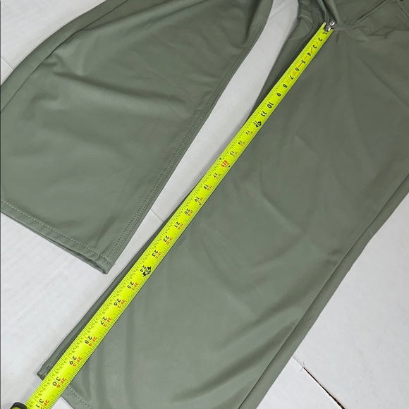 American Eagle Green Faux Leather Womens Plus Size 18 High Rise Pants NWOT - Picture 9 of 12